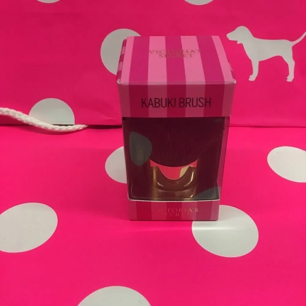 New! Victoria secret kabuki brush